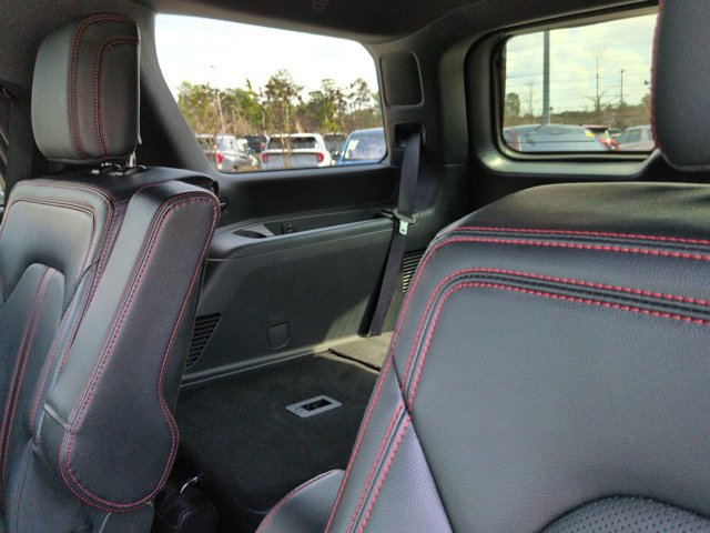 Certified 2024 Ford Expedition Limited image 32