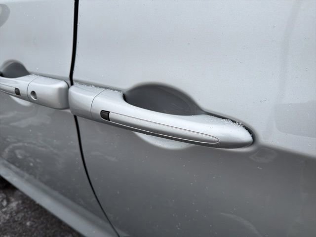 Used 2024 Chrysler Pacifica Touring-L image 13