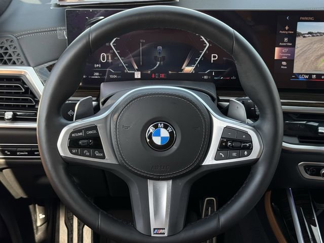 Used 2024 BMW X7 xDrive40i w/ M Sport Package AWD/4WD image 12