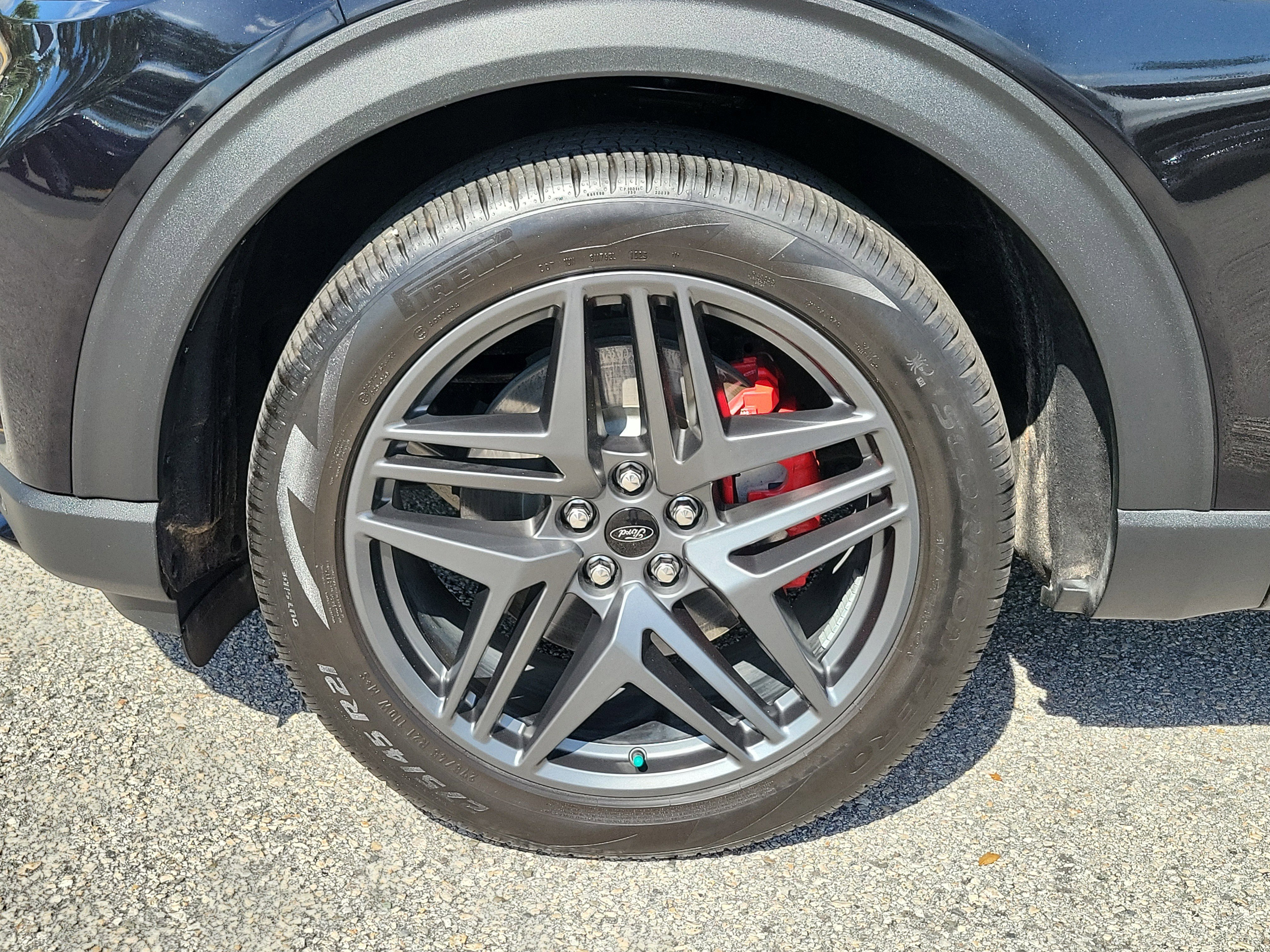 Certified 2025 Ford Explorer ST w/ Sun And Sound Package image 9