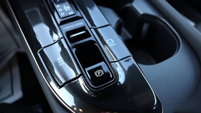 Used 2026 Toyota Crown Platinum image 21