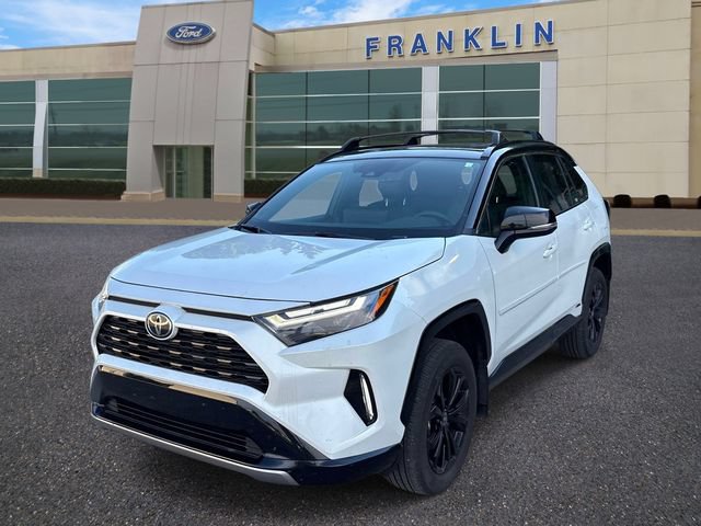 Used 2025 Toyota RAV4 XSE w/ Weather Package AWD/4WD image 3