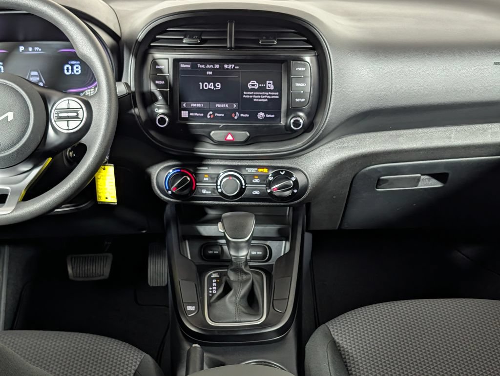 Used 2024 Kia Soul LX FWD image 12