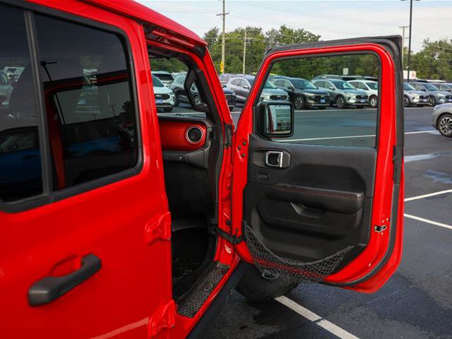 Used 2018 Jeep Wrangler Unlimited Rubicon AWD/4WD image 24