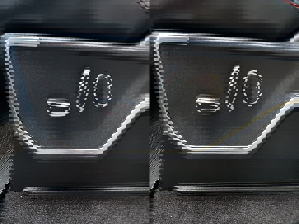 Certified 2022 Ford F150 Raptor w/ Raptor 37 Performance Package image 29