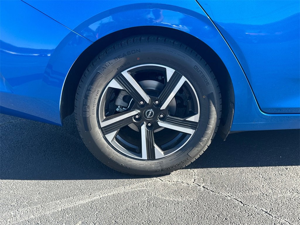 Used 2024 Nissan Sentra SV image 17