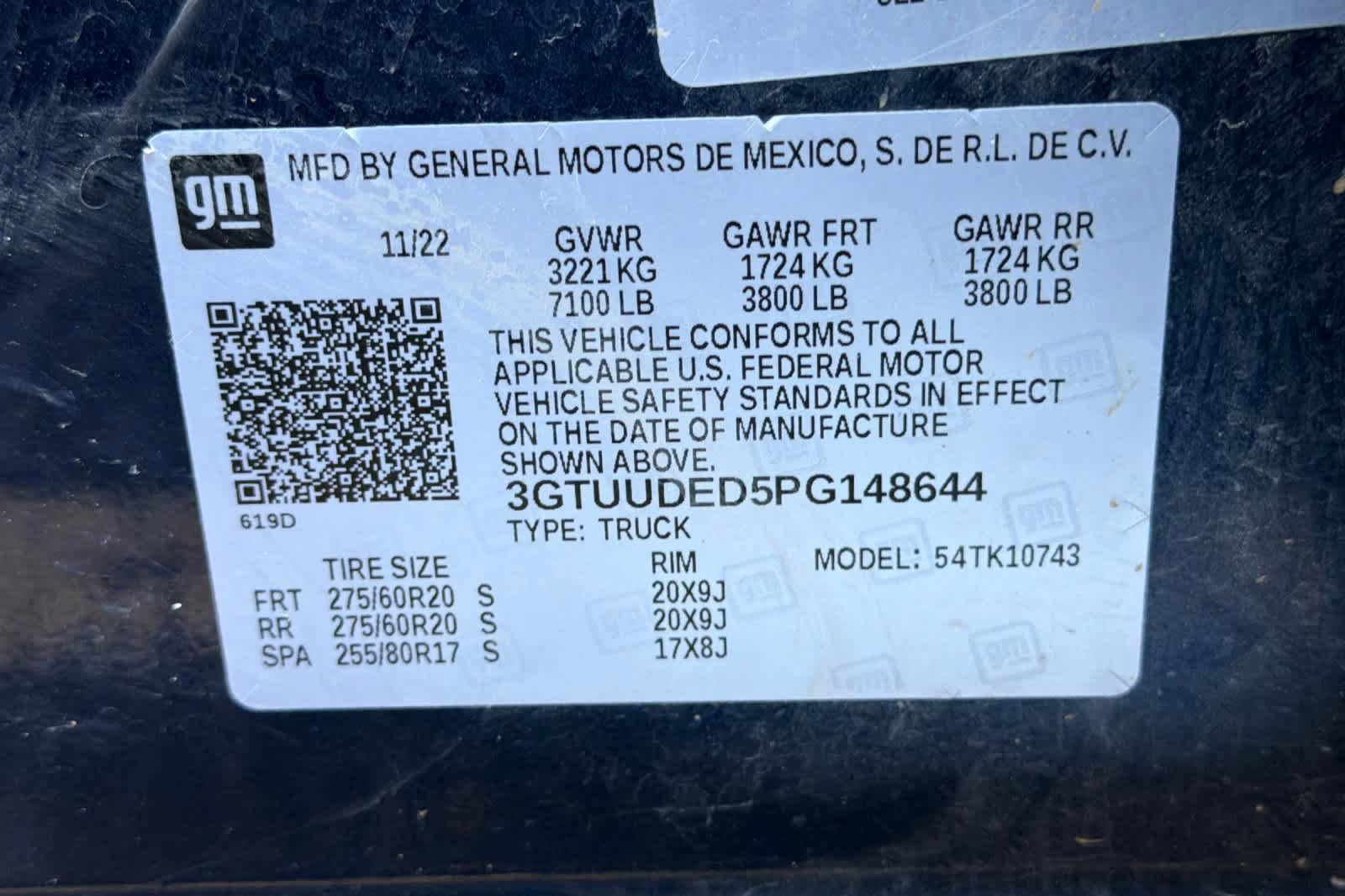 Used 2023 GMC Sierra 1500 SLT w/ SLT Premium Package AWD/4WD image 2