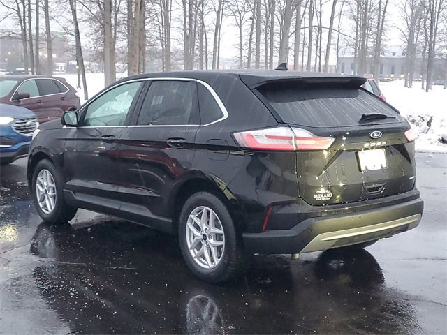Certified 2024 Ford Edge SEL w/ Convenience Package image 3