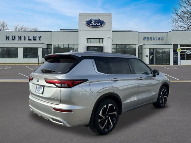 Used 2024 Mitsubishi Outlander SEL Black Edition AWD/4WD image 4