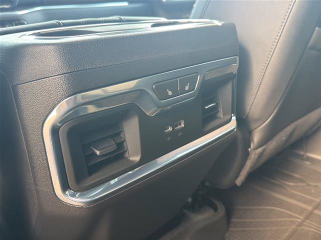 Used 2022 Chevrolet Silverado 1500 High Country w/ High Country Premium Package AWD/4WD image 37