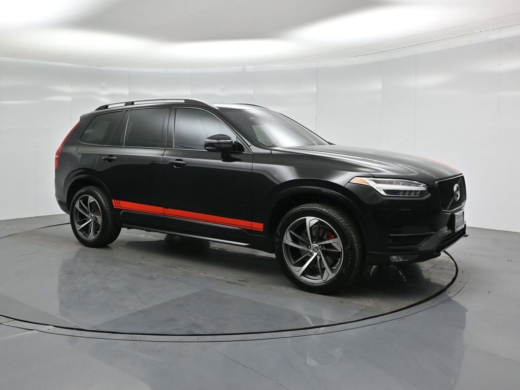Used 2017 Volvo XC90 T5 Momentum w/ Vision Package image 3