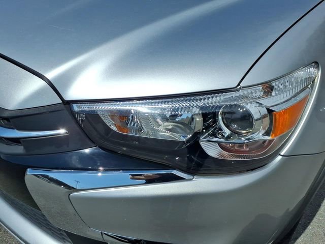 Used 2018 Mitsubishi Outlander Sport SEL image 13