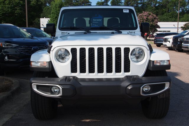 Used 2021 Jeep Gladiator Sport AWD/4WD image 2