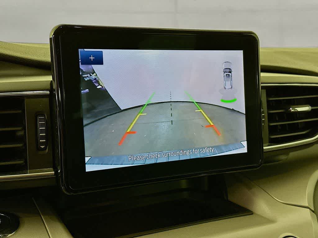 Certified 2023 Ford Explorer XLT w/ Equipment Group 202A RWD image 27
