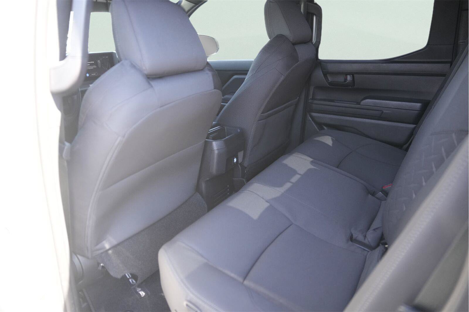 Used 2025 Toyota Tacoma SR5 AWD/4WD image 11