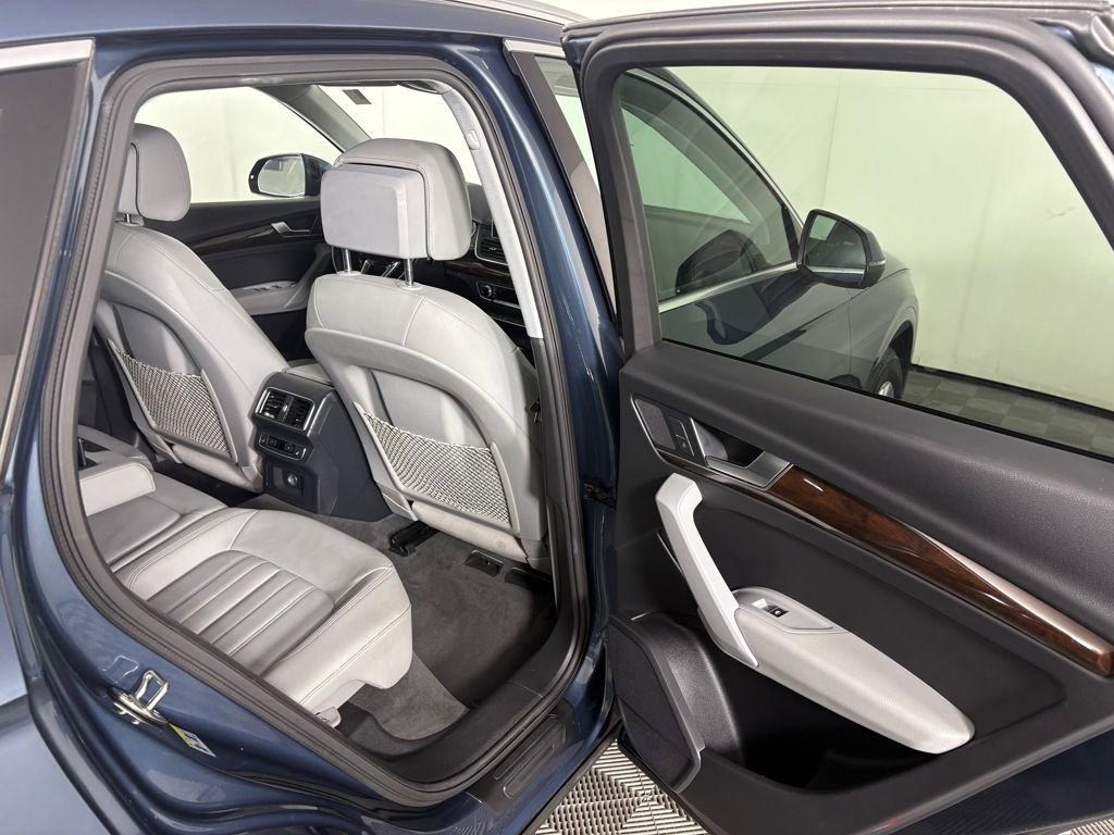 Used 2018 Audi Q5 2.0T Premium Plus w/ Premium Plus Package image 33
