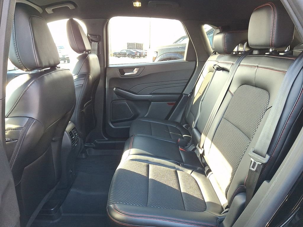 Certified 2024 Ford Escape ST-Line Select w/ Tech Pack #1 image 10