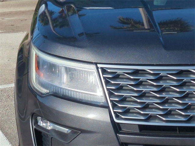 Certified 2018 Ford Explorer Platinum image 10