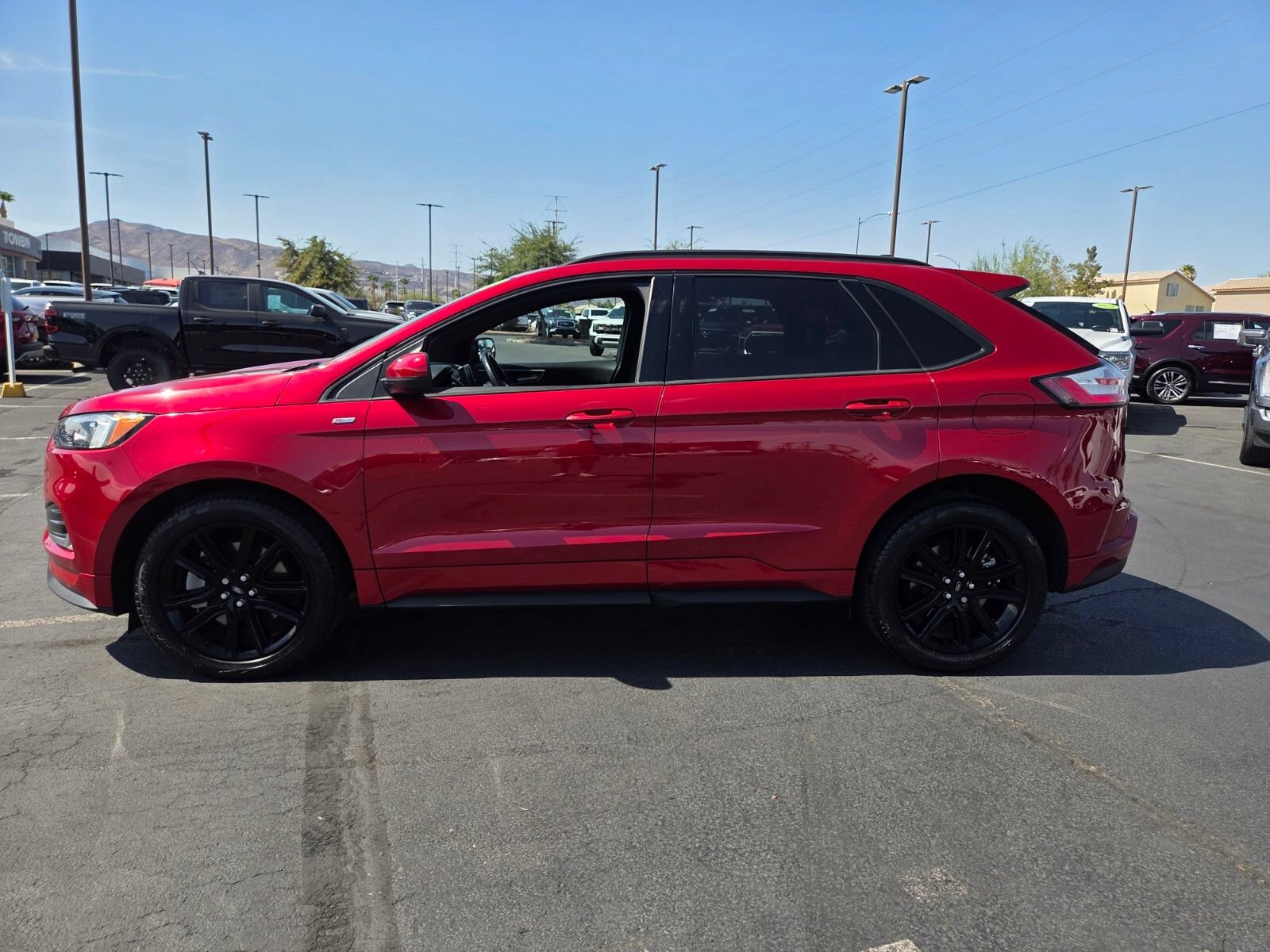 Certified 2023 Ford Edge ST-Line AWD/4WD image 3