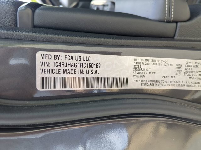 Used 2024 Jeep Grand Cherokee Altitude AWD/4WD image 38