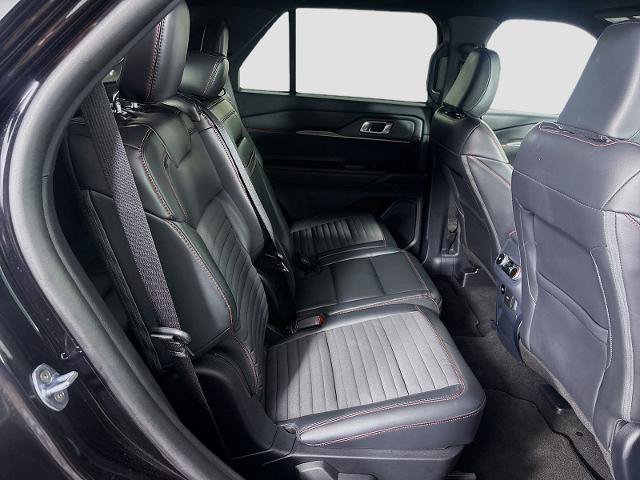 Certified 2025 Ford Explorer ST-Line w/ ST-Line Street Pack AWD/4WD image 29