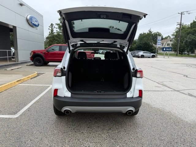 Certified 2022 Ford Escape SE w/ Convenience Package AWD/4WD image 12