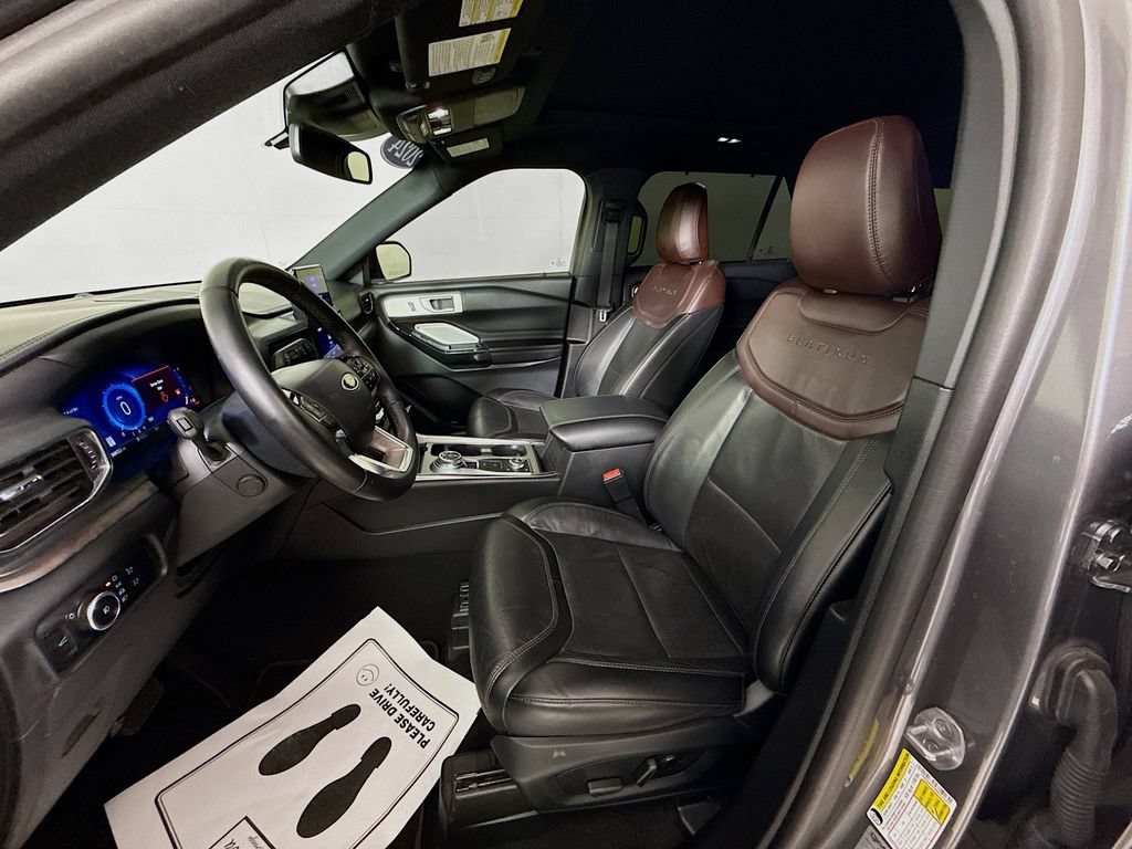 Certified 2024 Ford Explorer Platinum w/ Technology Package AWD/4WD image 2