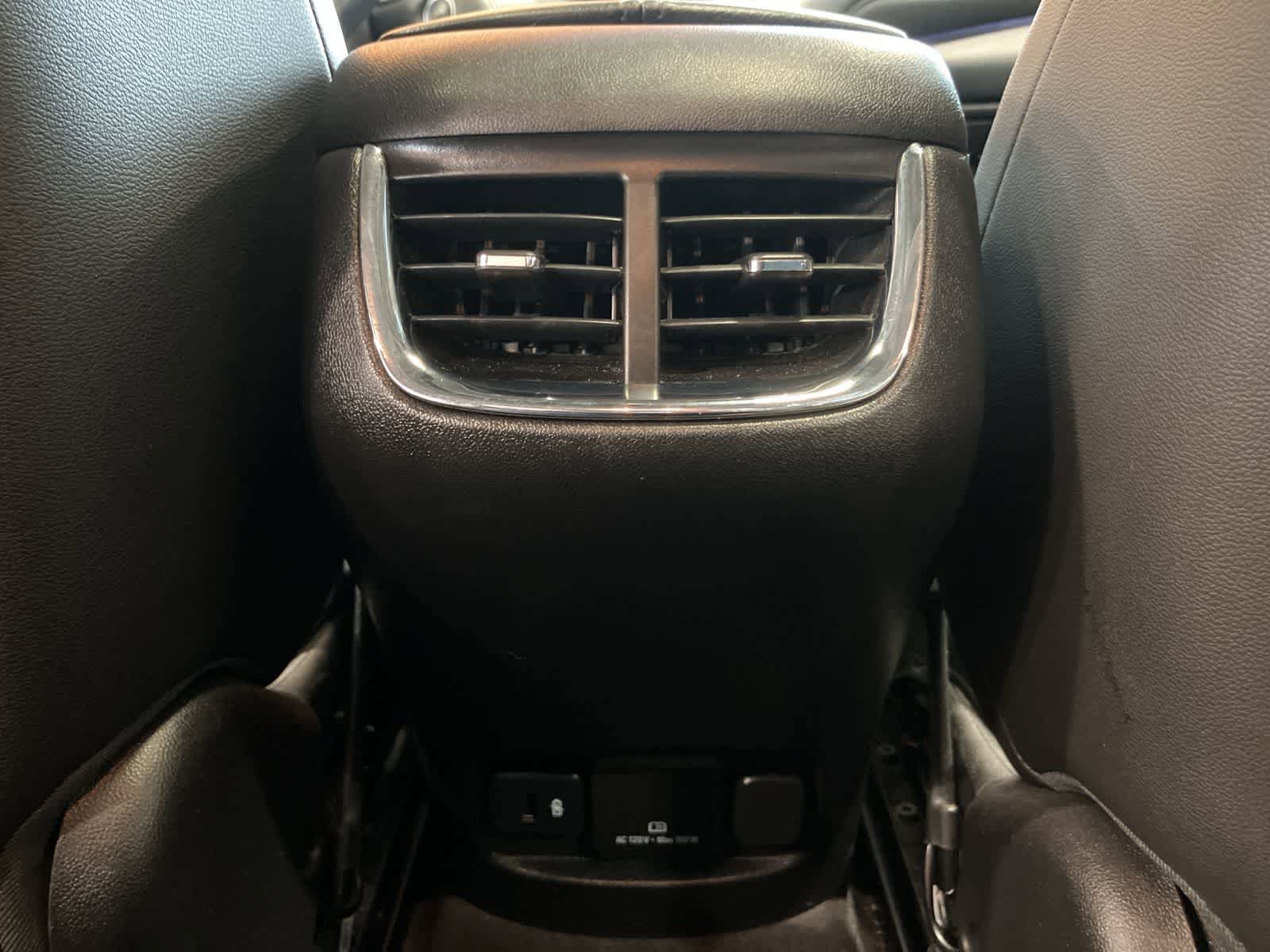 Used 2019 Chevrolet Malibu Premier FWD image 26