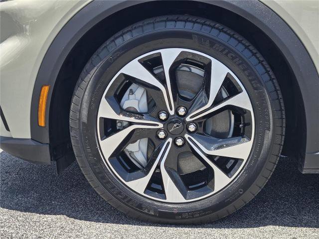 Certified 2025 Ford Mustang Mach-E Select RWD image 11