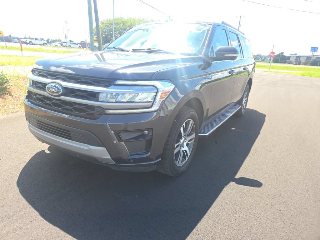 Certified 2023 Ford Expedition Max XLT RWD image 4