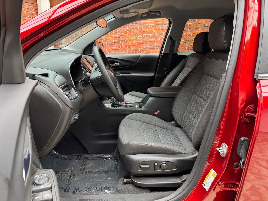 Used 2023 Chevrolet Equinox LT FWD image 21