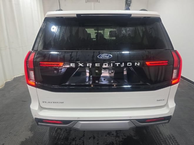 Certified 2025 Ford Expedition Max Platinum AWD/4WD image 8
