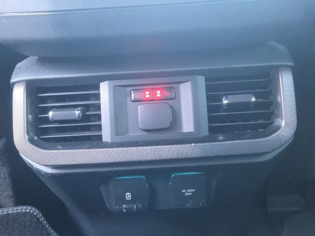 Certified 2023 Ford F150 Platinum w/ Equipment Group 701A High image 17