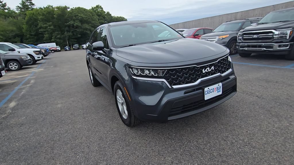 Used 2023 Kia Sorento LX AWD/4WD image 13