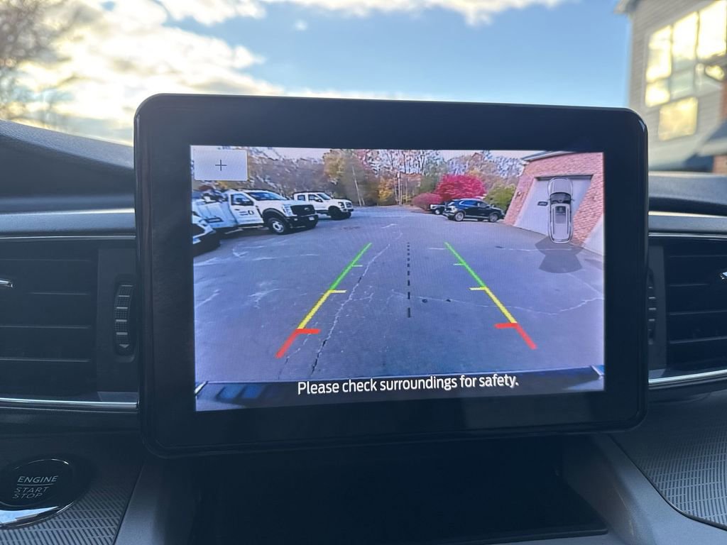 Certified 2022 Ford Explorer XLT w/ Equipment Group 202A image 17