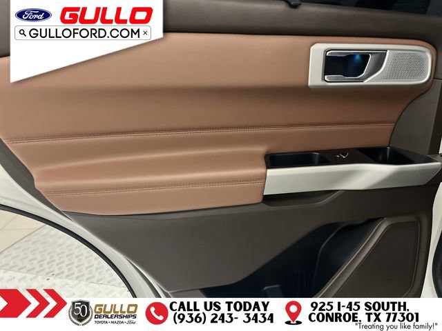 Certified 2021 Ford Explorer King Ranch w/ Premium Technology Package RWD image 16