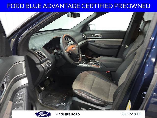 Certified 2017 Ford Explorer XLT w/ Equipment Group 202A FWD image 33