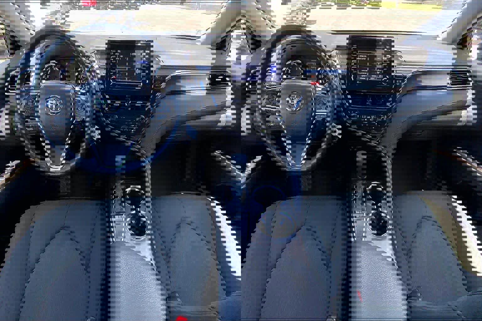 Used 2024 Toyota Camry LE FWD image 15