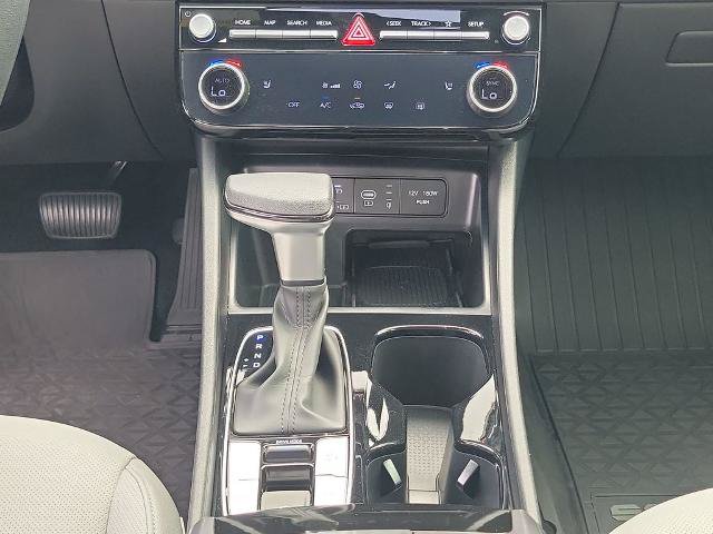 Used 2025 Hyundai Santa Cruz SEL FWD image 18