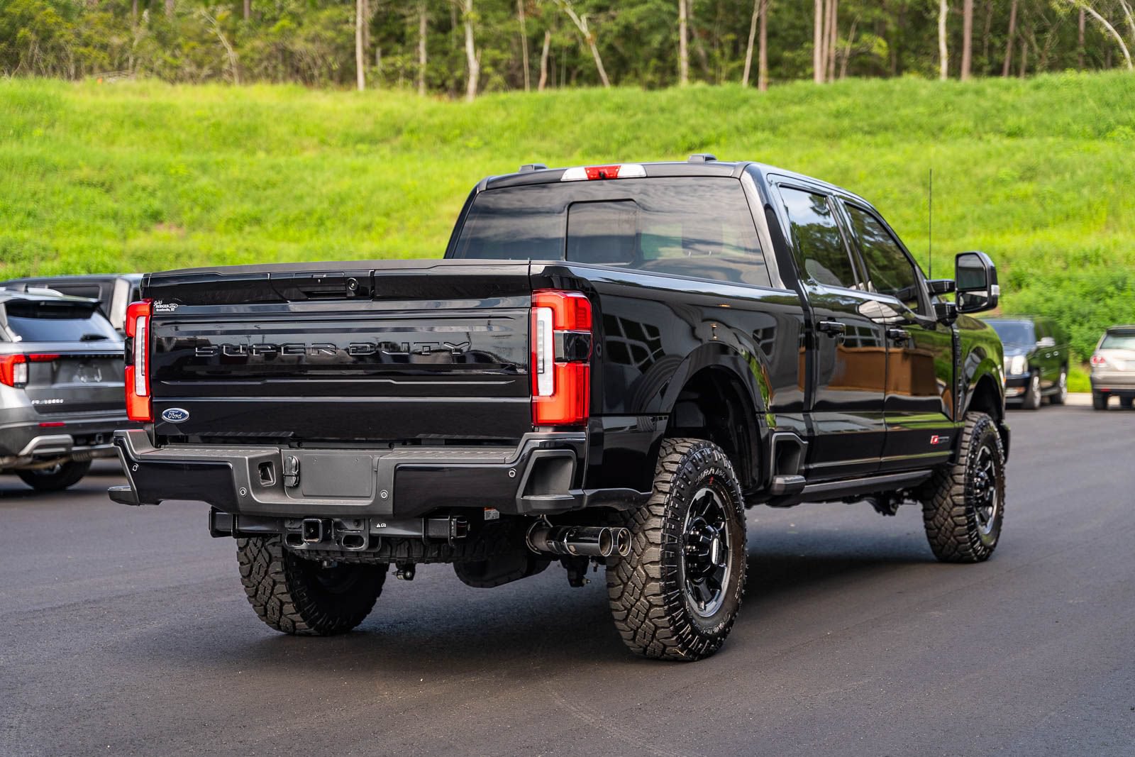 Certified 2026 Ford F250 Platinum w/ Tremor Off-Road Package AWD/4WD image 7