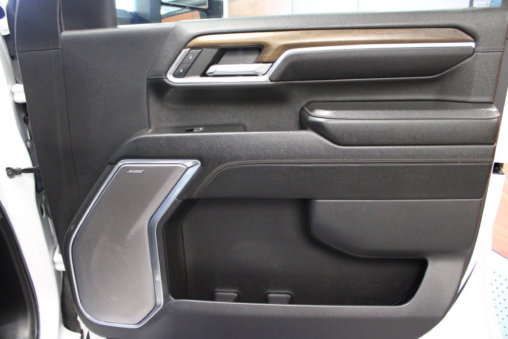 Used 2024 Chevrolet Silverado 3500 High Country w/ High Country Premium Package AWD/4WD image 42