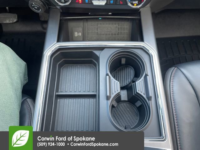 Certified 2022 Ford F450 Platinum w/ FX4 Off-Road Package image 39