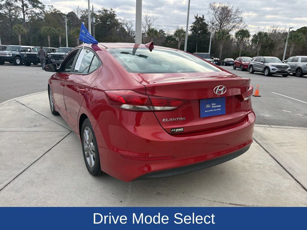 Used 2017 Hyundai Elantra SE image 3