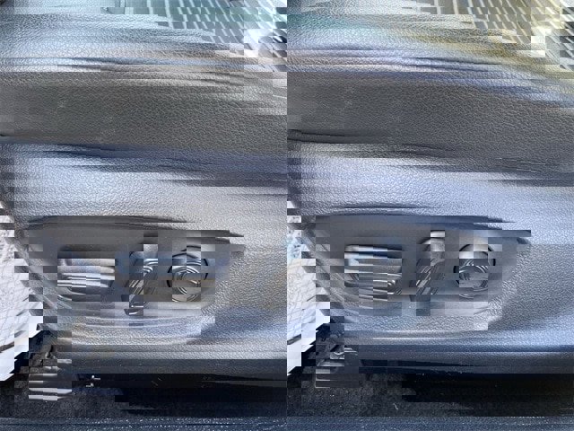 Used 2024 Toyota Camry SE image 12