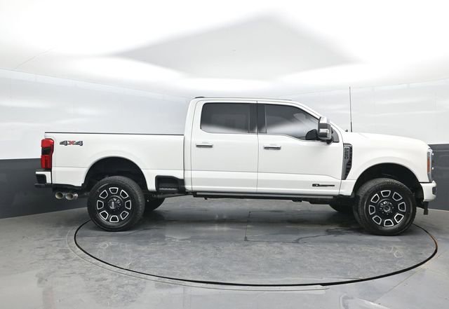 Certified 2023 Ford F250 Platinum AWD/4WD image 3