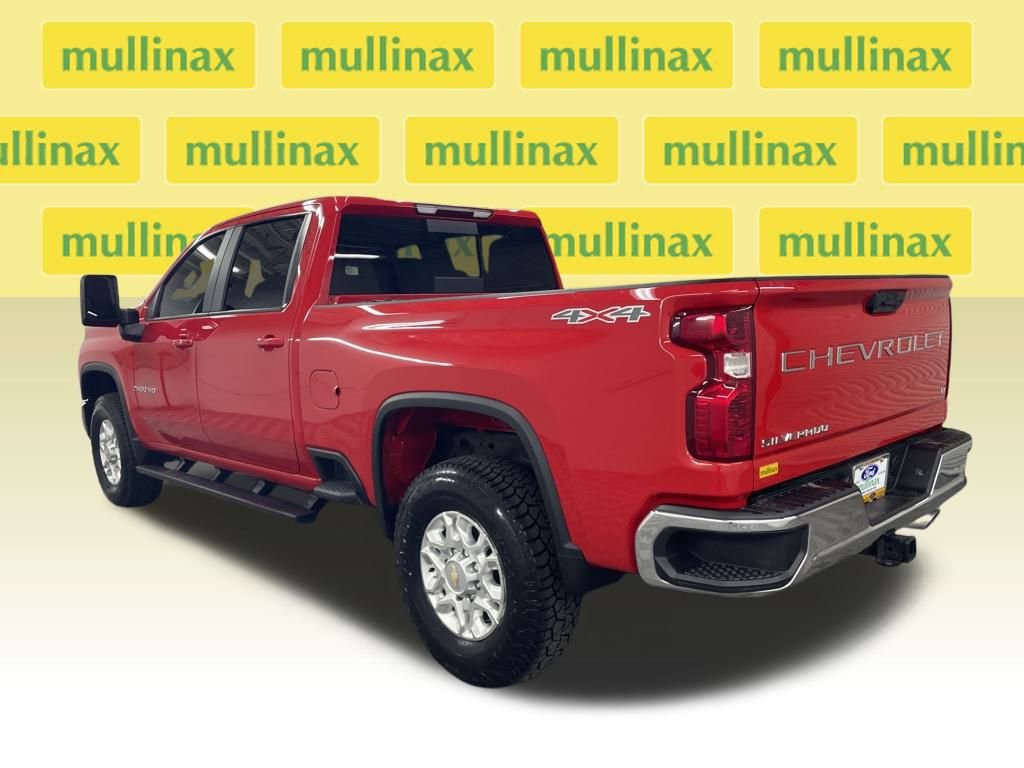 Used 2025 Chevrolet Silverado 2500 LT w/ Leather Package image 10