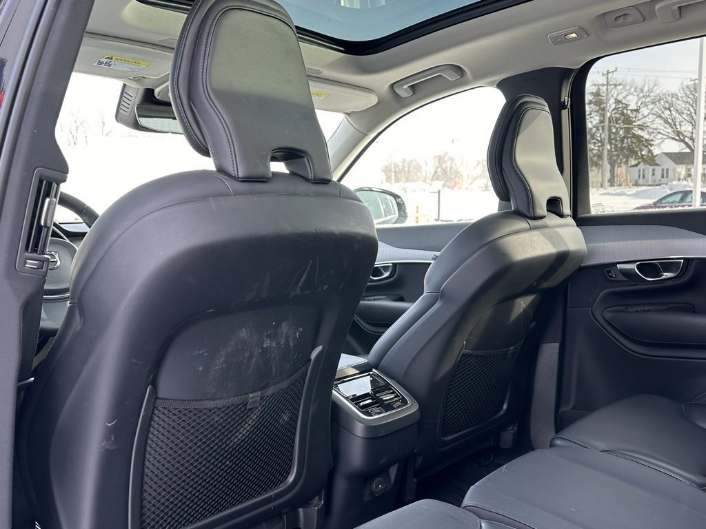 Used 2023 Volvo XC90 B5 Core w/ Protection Package Premier image 11