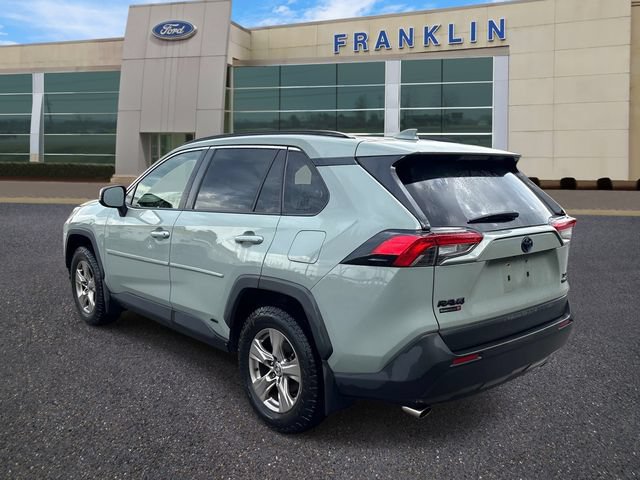 Used 2022 Toyota RAV4 XLE w/ Protection Package (TMS) AWD/4WD image 5