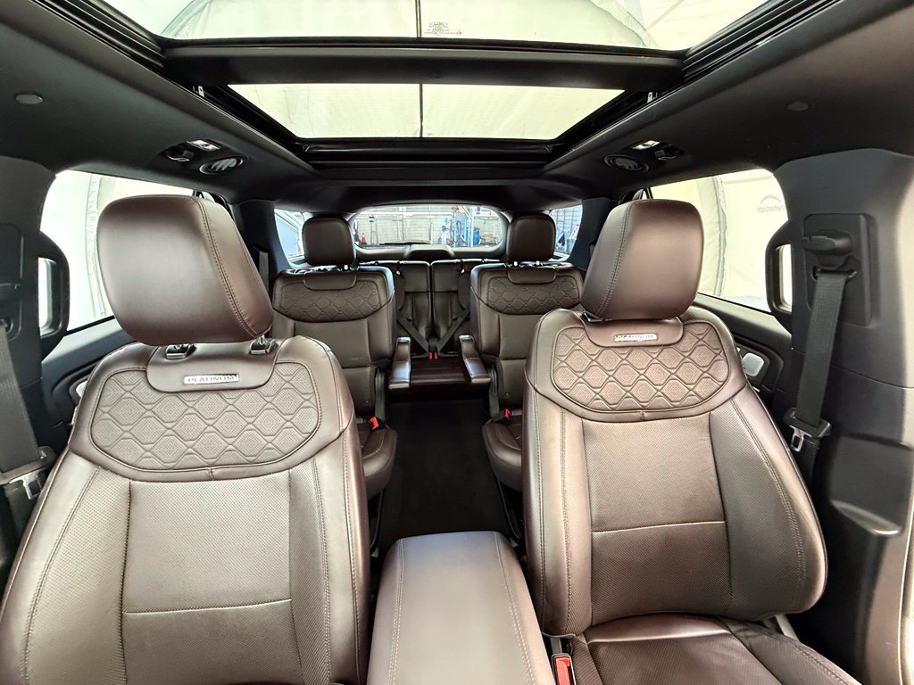 Certified 2025 Ford Explorer Platinum w/ LUX Leather Package AWD/4WD image 35
