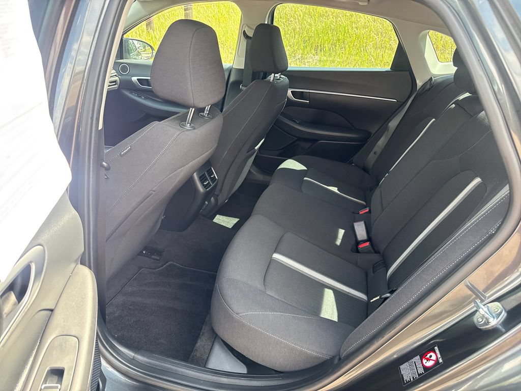 Used 2022 Hyundai Sonata SEL w/ Convenience Package FWD image 19